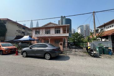 Jalan Raja Mahmud 