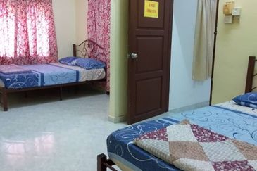 Masjid Tanah, Pantai Pengkalan Balak, SEAFRONT CHALET FOR SALE