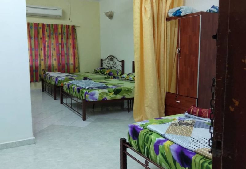 Masjid Tanah, Pantai Pengkalan Balak, SEAFRONT CHALET FOR SALE