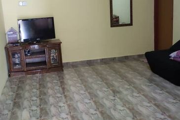 Masjid Tanah, Pantai Pengkalan Balak, SEAFRONT CHALET FOR SALE