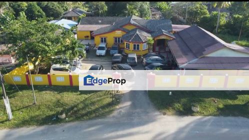 SEAFRONT CHALET AND VILLA @ PENGKALAN BALAK, MELAKA FOR SALE, Melaka, Alor Gajah