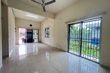 Jalan Sungai Pinang 4/16