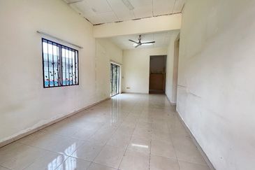 Jalan Sungai Pinang 4/16