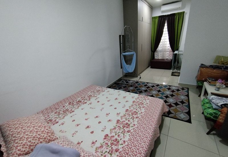 Damaris @ Ara Sendayan