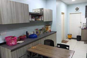 Damaris @ Ara Sendayan