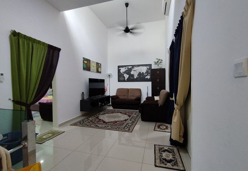 Damaris @ Ara Sendayan