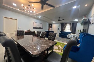 Damaris @ Ara Sendayan