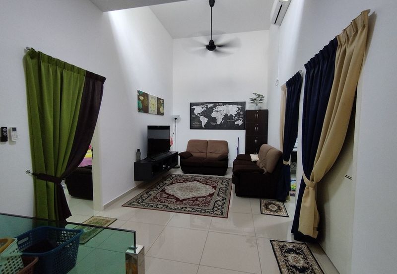 Damaris @ Ara Sendayan