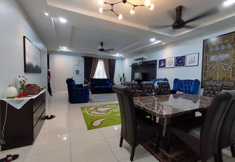 Damaris @ Ara Sendayan