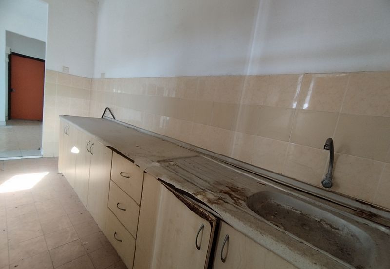 APARTMENT CAMELIA COURT (NILAI IMPIAN)