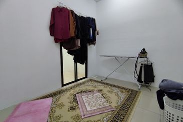 TAMAN BAYU INDERA, LUKUT