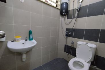 TAMAN BAYU INDERA, LUKUT