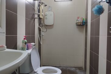 RESIDENCE HILLS @ TAMAN TUANKU JAAFAR