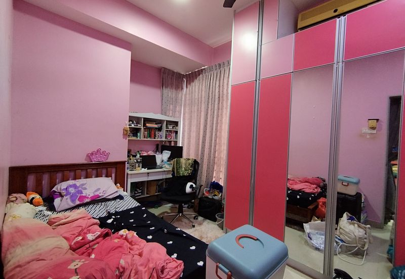 RESIDENCE HILLS @ TAMAN TUANKU JAAFAR