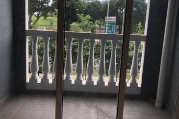 Tuan 2egacy (Tuan Residency 2)