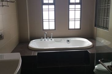 Taman Austin Heights