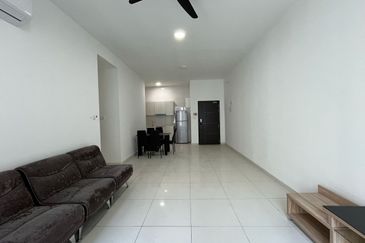 D'Summit Residences @ Kempas Utama