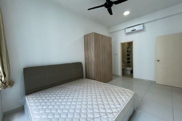 D'Summit Residences @ Kempas Utama