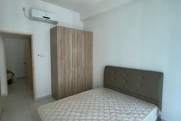 D'Summit Residences @ Kempas Utama