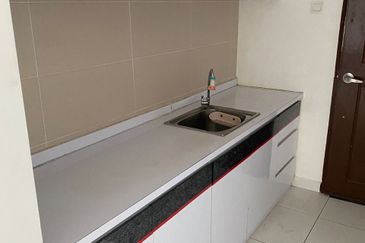 Akademik Suite @ Mount Austin