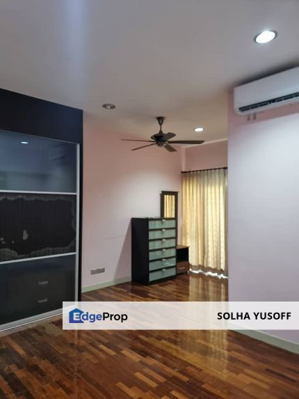 Kota Damansara Laman Impian Landed gated house for sale tastefully done up upper unit townhouse, Selangor, Sunway Damansara