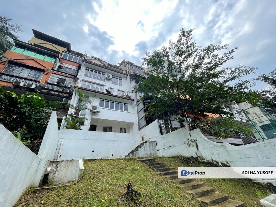 Bangsar Medang Serai lower townhouse with big land  4 rooms, Kuala Lumpur, Bangsar