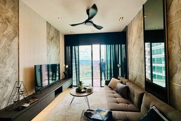 Datum Jelatek Residence