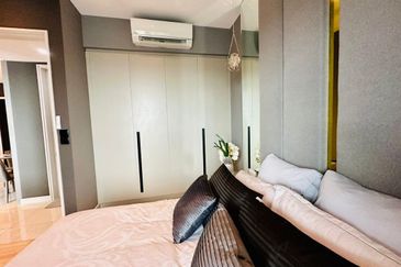 Datum Jelatek Residence