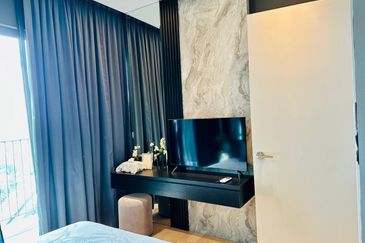 Datum Jelatek Residence