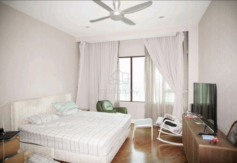 Mont Kiara Damai Resort Condominium