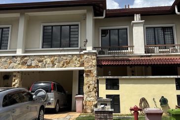 Putrajaya Precint 14 dsl terrace intetmediate unit