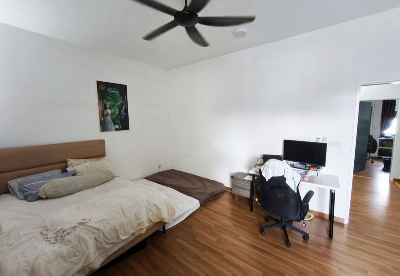 Ayden Townhouse Warisan Puteri