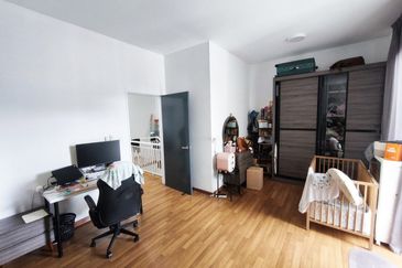 Ayden Townhouse Warisan Puteri