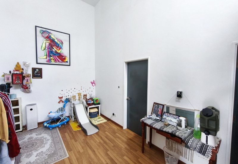 Ayden Townhouse Warisan Puteri