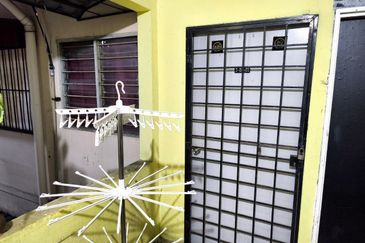 Apartment Beringin Taman Tun Perak Rawang for sale