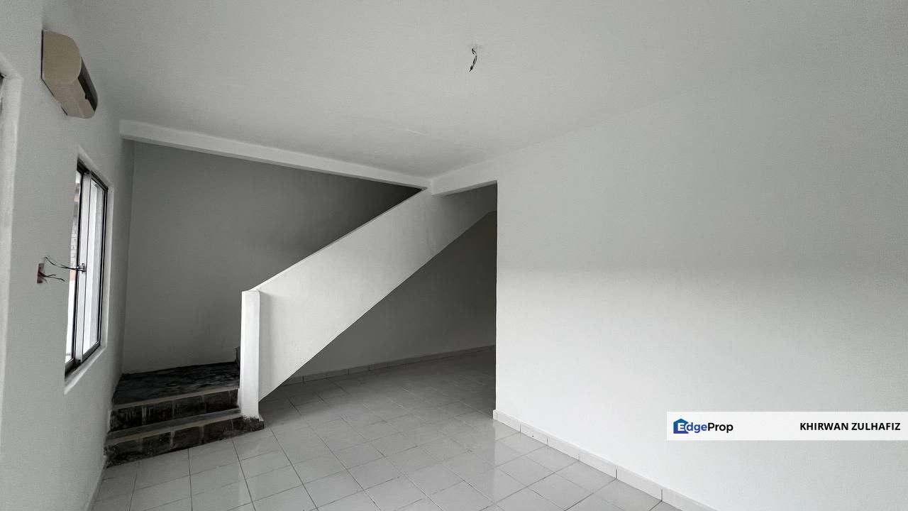 Taman Serendah Makmur Serendah 1.5 Storey Terrace For Sale, Selangor, Serendah