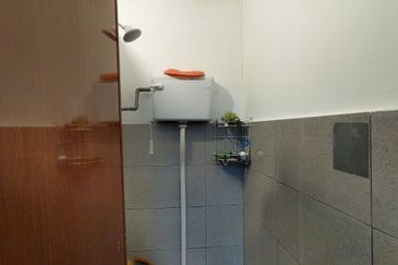 Taman Telipot Bukit Beruntung Single Storey Terrace For Sale