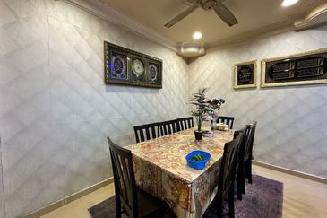 Persiaran Puncak Alam 1 