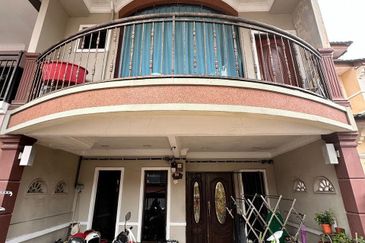 Persiaran Puncak Alam 1 