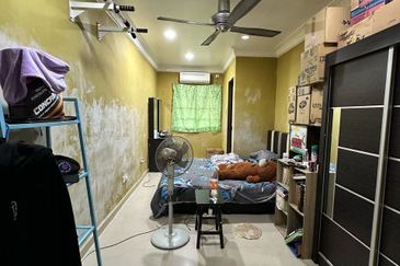 Persiaran Puncak Alam 1 