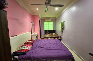 Persiaran Puncak Alam 1 