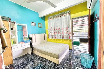 Jalan Kasturisari 2B/1 