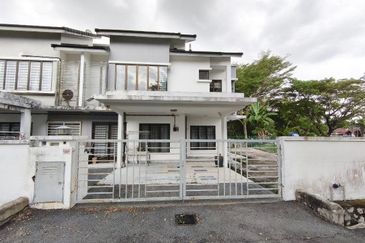 Jalan Gapi Antara Gapi Serendah Selangor Double Storey Corner Lot For Sale