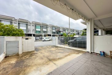 Jalan Bukit Rahman Putra