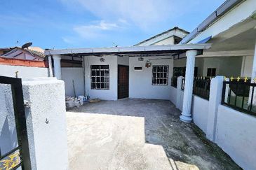 Taman Widuri, Bukit Beruntung