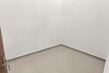 Taman Widuri, Bukit Beruntung