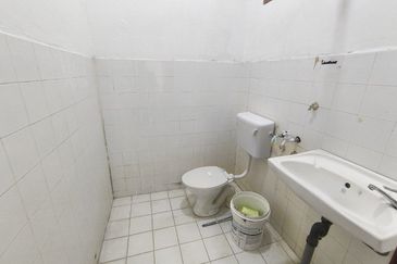 Taman Widuri, Bukit Beruntung