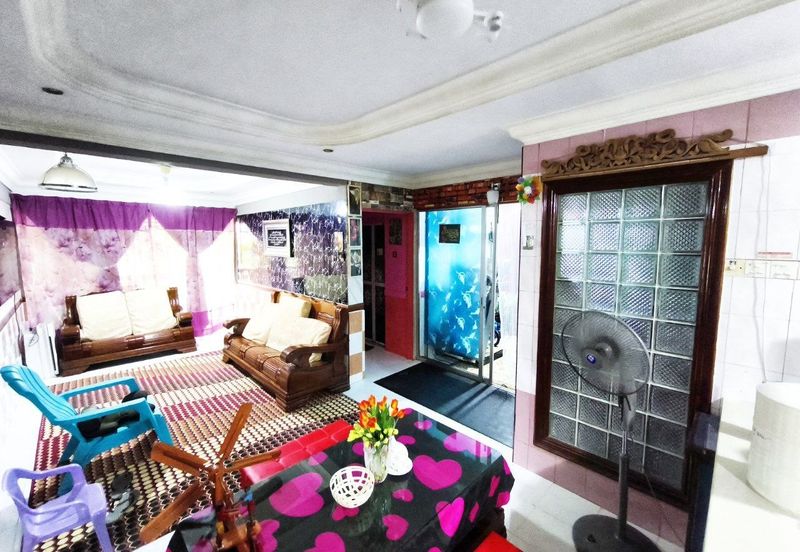 Mawar Apartment (Taman Bunga Raya)