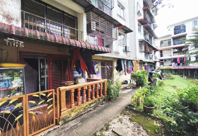 Mawar Apartment (Taman Bunga Raya)