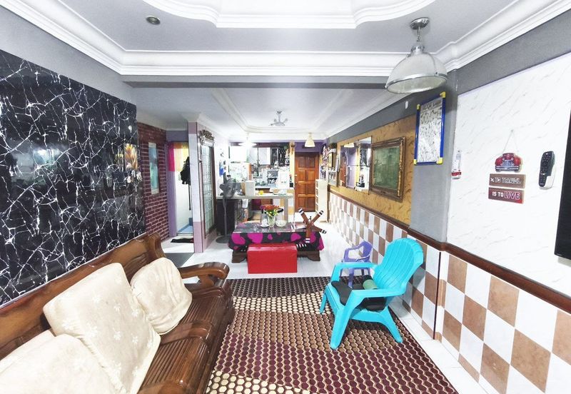 Mawar Apartment (Taman Bunga Raya)